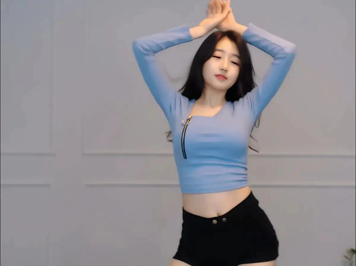 《onlyfans每日大赛》徐雅终极剪辑在线观看-抖音爆款徐雅8月加长版抢先看-高能瞬间免费观看-完整版资源尽在onlyfans每日大赛